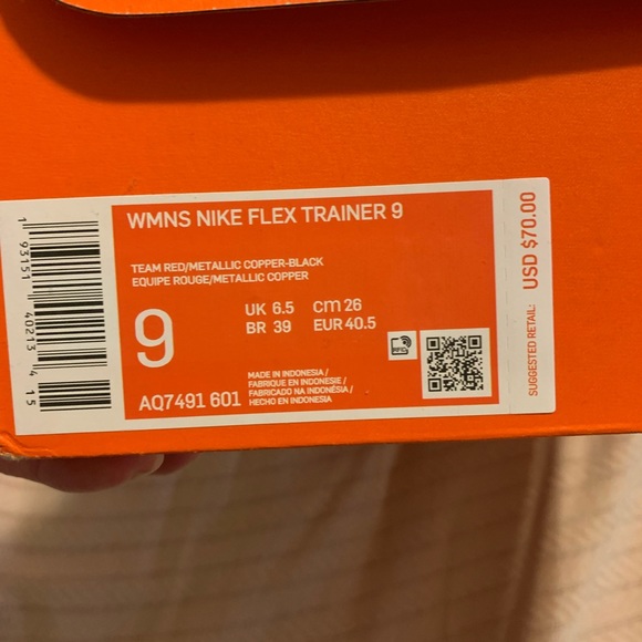 Never worn - Picture 2 of 2